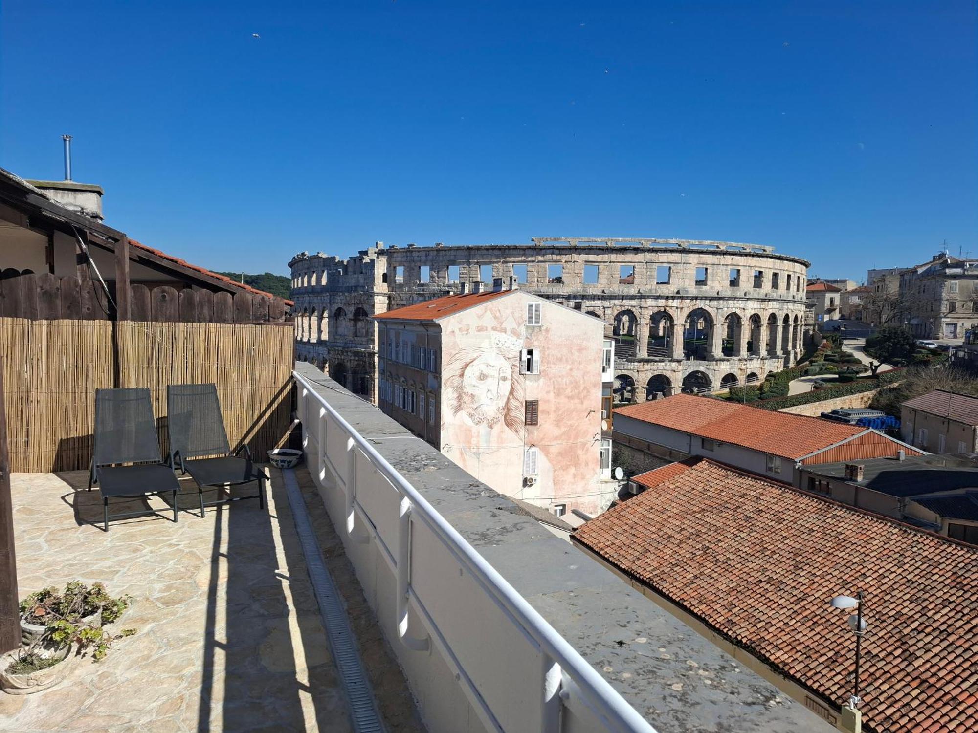 Terrace Dream View Over Amphitheatre Pula Exterior photo