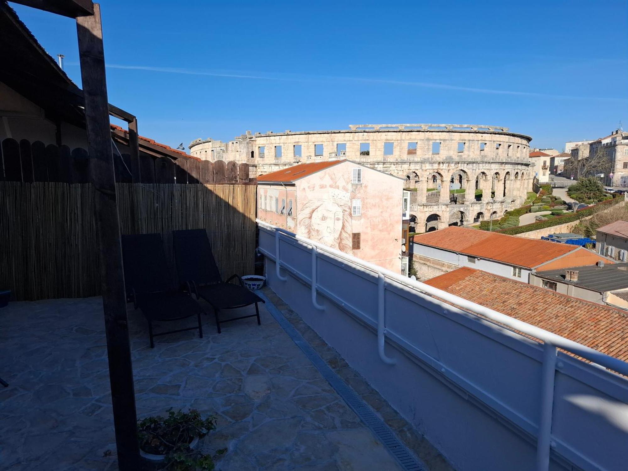 Terrace Dream View Over Amphitheatre Pula Exterior photo